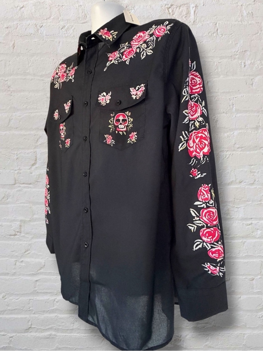 OUKU Men’s L Black Western Shirt Rose Skull Floral Cowboy Button Up NWT - Picture 8 of 13